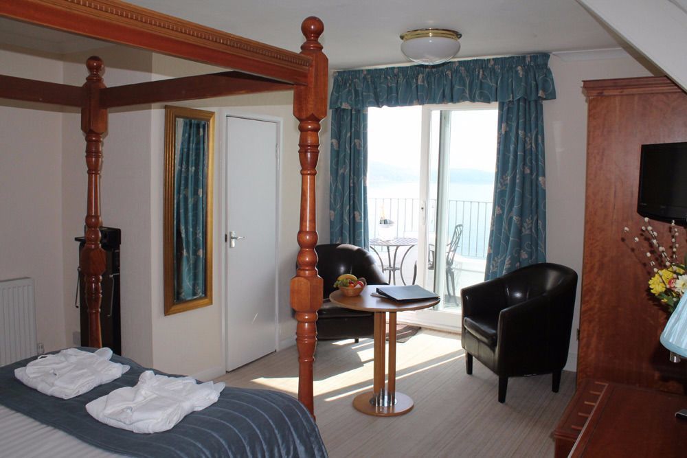 The Hannafore Point Hotel Looe Exterior photo